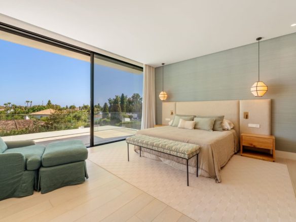 How to buy a Villa in Marbella (1)