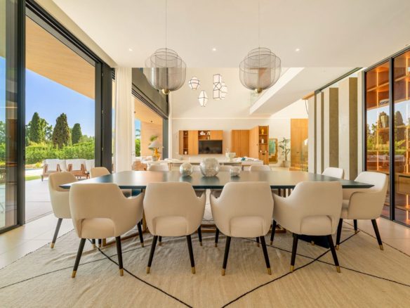 How to buy a Villa in Marbella (1)