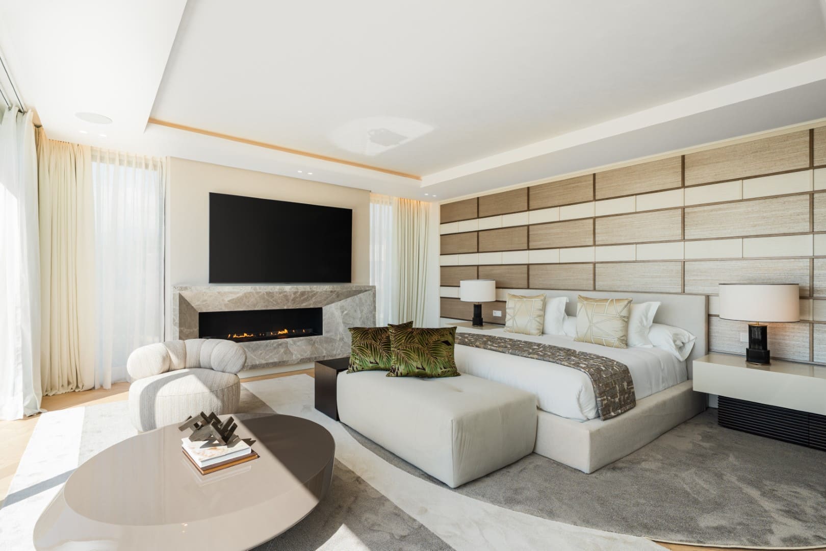 Marbella Buy Villa in Golden Mile Haven-1 (1)