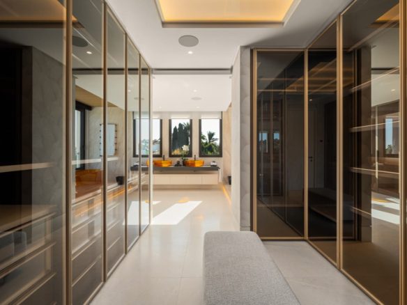 Marbella Buy Villa in Golden Mile Haven-1 (1)