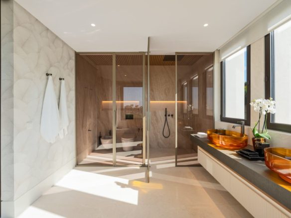 Marbella Buy Villa in Golden Mile Haven-1 (1)