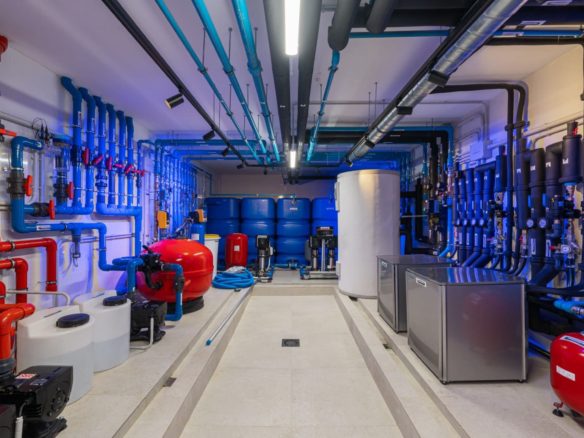 Marbella Buy Villa in Golden Mile Haven-1 (1)