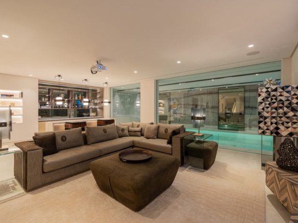 buy a villa in golden mile marbella (1)-Horizon