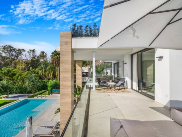 Luxury rent villa in Marbella week (1)