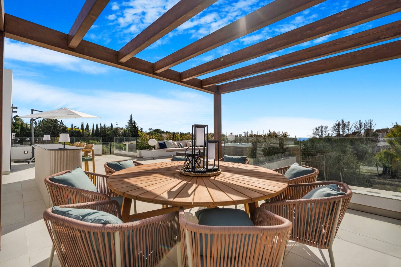 Luxury rent villa in Marbella week (1)