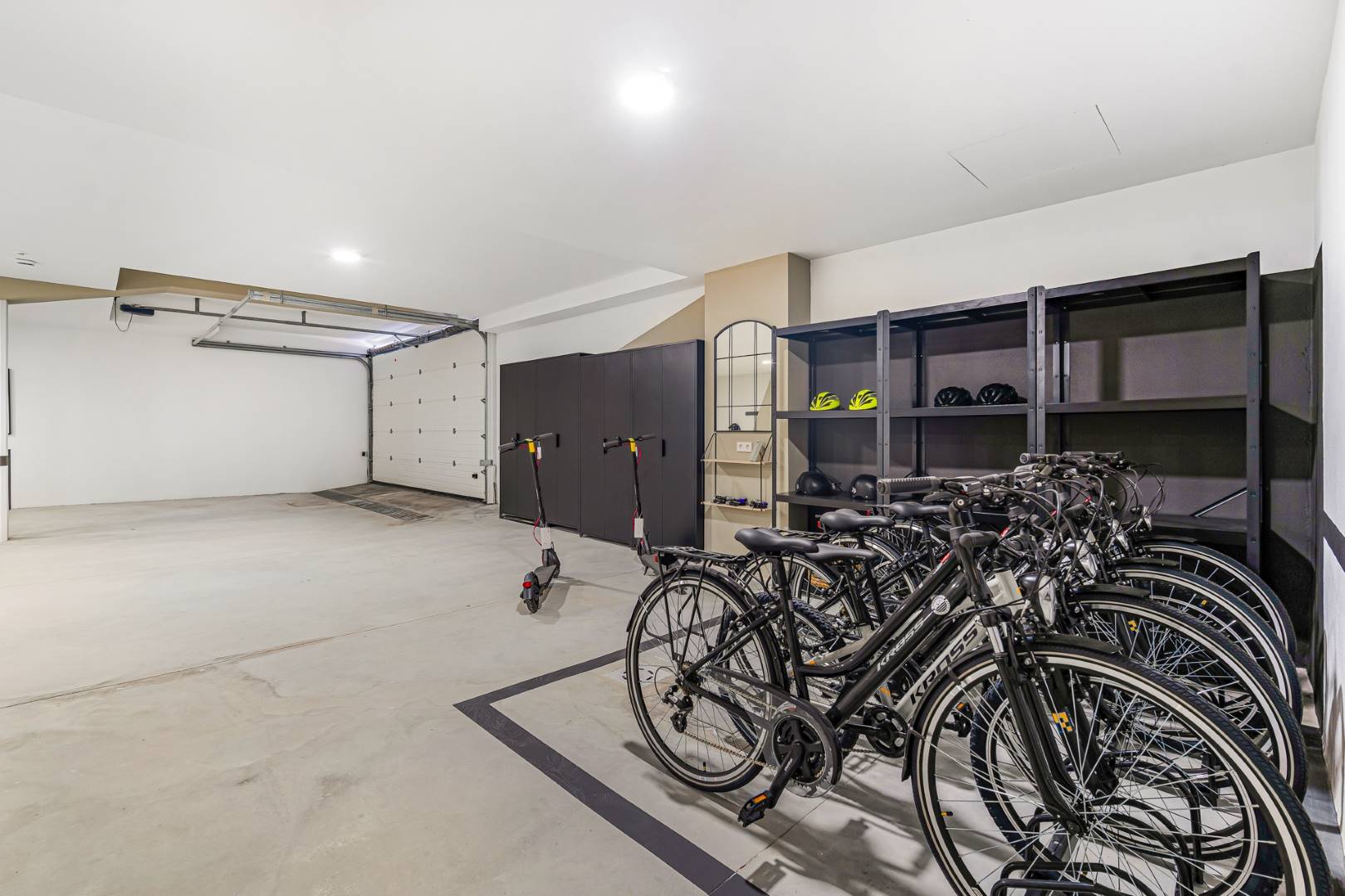 Luxury rent villa in Marbella week (1)