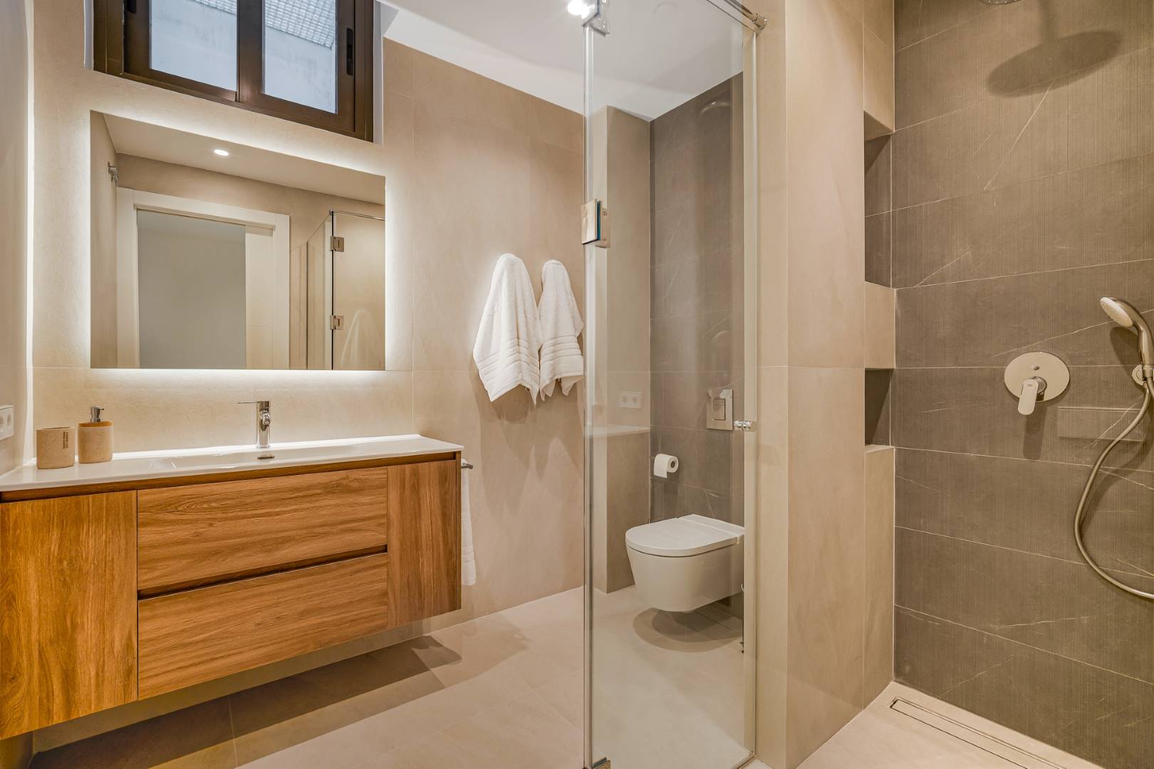 Luxury rent villa in Marbella week (1)