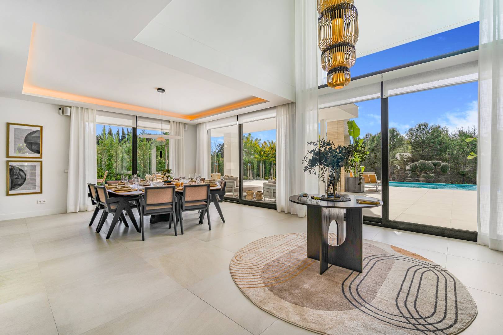 Luxury rent villa in Marbella week (1)