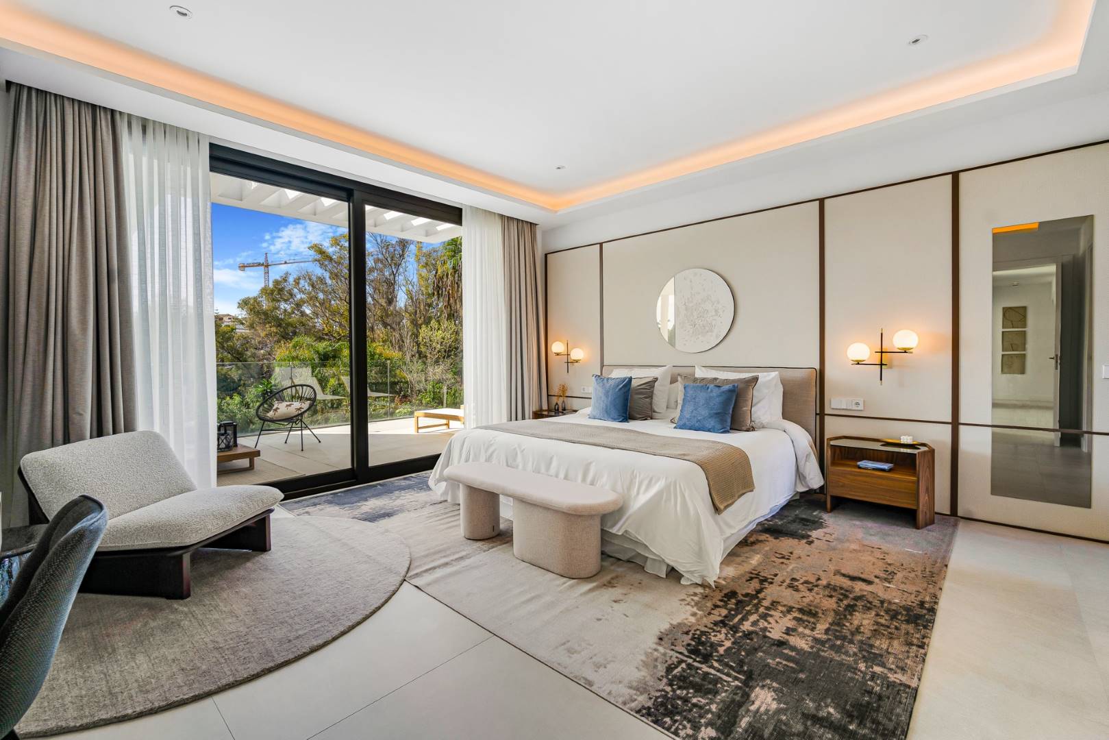 Luxury rent villa in Marbella week (1)