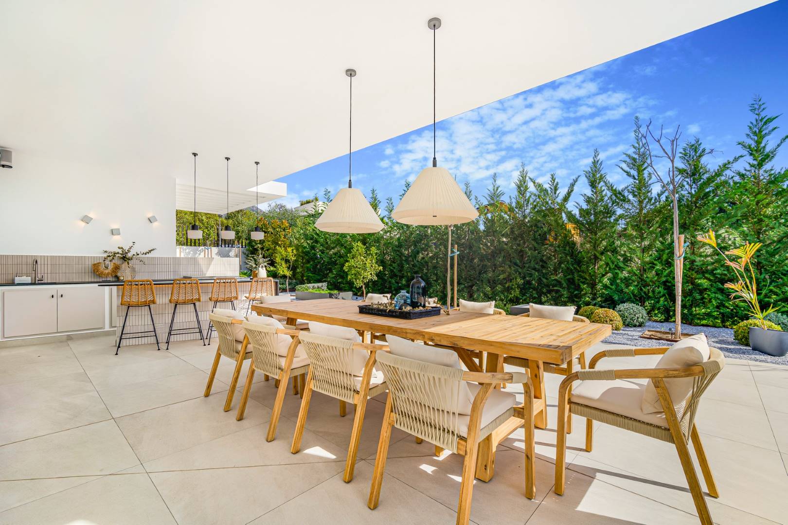 Luxury rent villa in Marbella week (1)