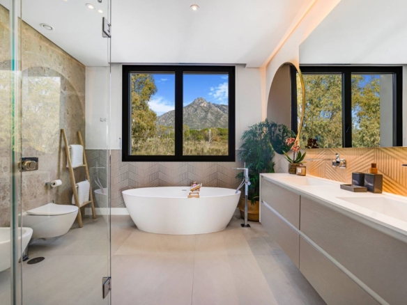 Luxury rent villa in Marbella week (1)