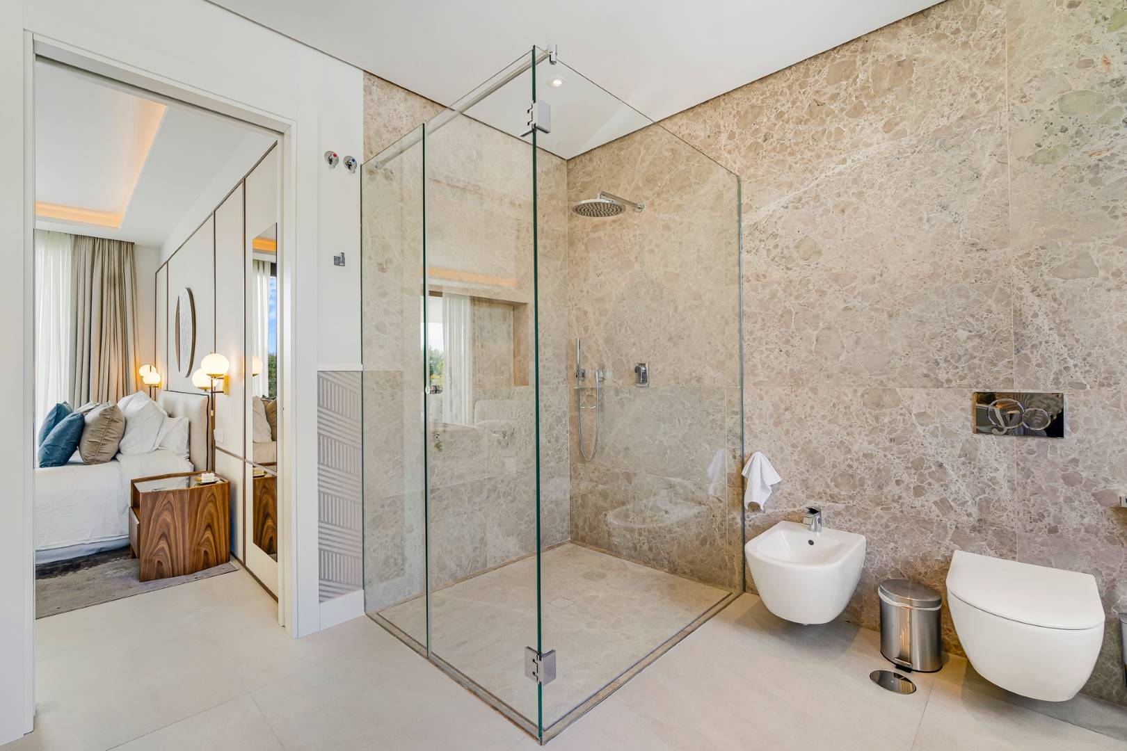 Luxury rent villa in Marbella week (1)