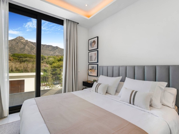 Luxury rent villa in Marbella week (1)