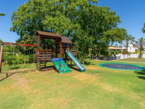 Villa for Rent in Marbella Holiday Summer kids beach golf padel (1)