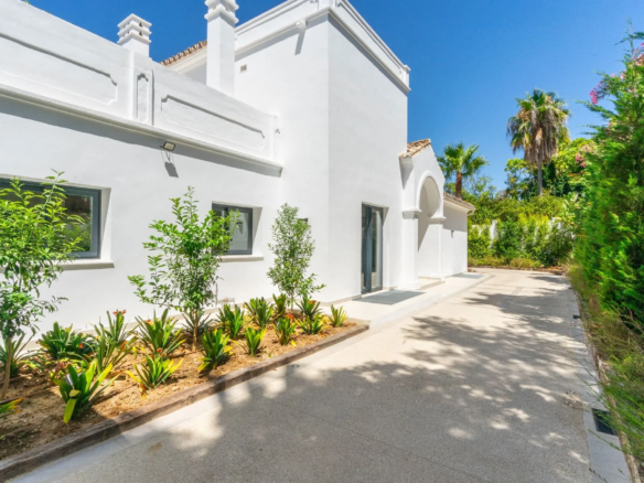 Villa for Rent in Marbella Holiday Summer kids beach golf padel (1)