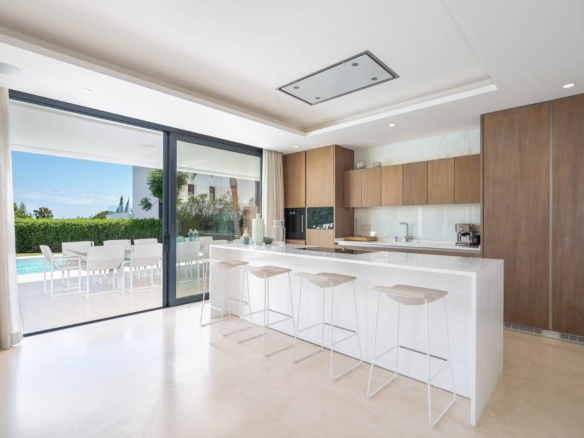 Weekly rental in Marbella summer 2026 Puente Romano Golden Mile (1)