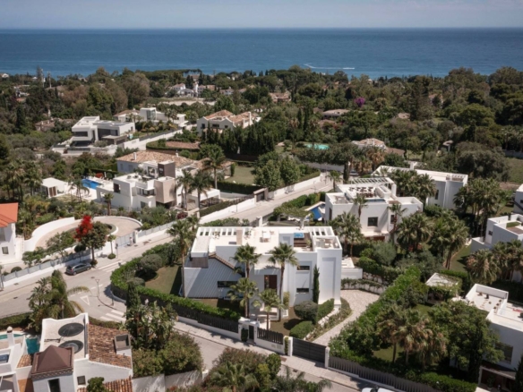 Weekly rental in Marbella summer 2026 Puente Romano Golden Mile (1)