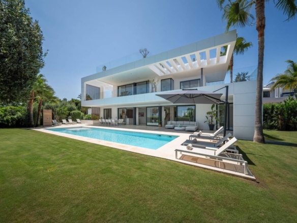 Weekly rental in Marbella summer 2026 Puente Romano Golden Mile (1)