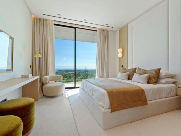 Luxury Villa for Sale in Marbella Spain (1)