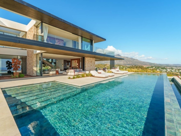 Luxury Villa for Sale in Marbella Spain (31)