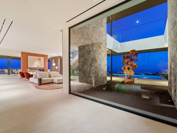 Luxury Villa for Sale in Marbella Spain (31)