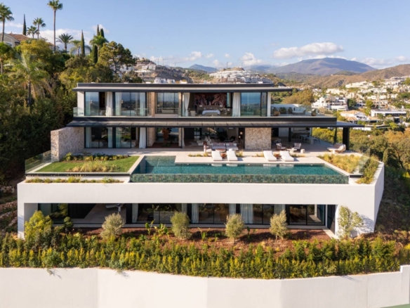 Luxury Villa for Sale in Marbella Spain (31)