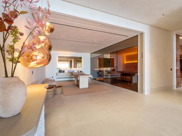 Luxury Villa for Sale in Marbella Spain (1)