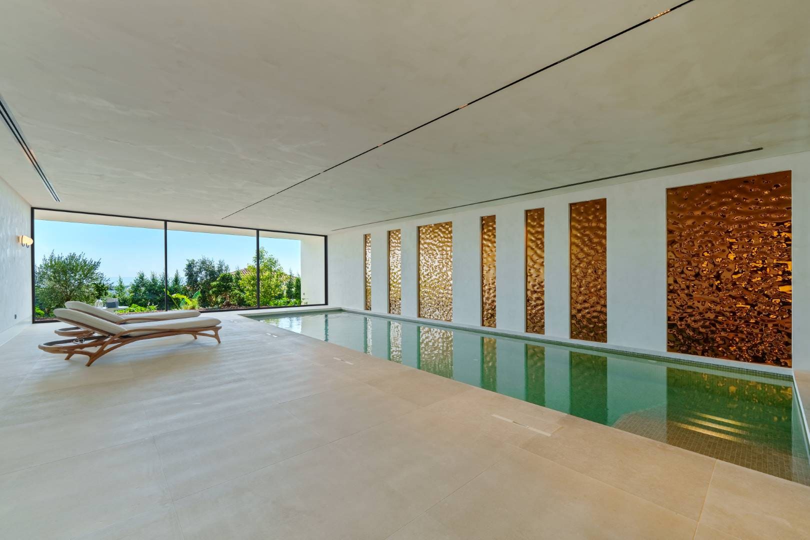 Luxury Villa for Sale in Marbella Spain (8) Luxury Villa for Sale in Marbella Spain (1)