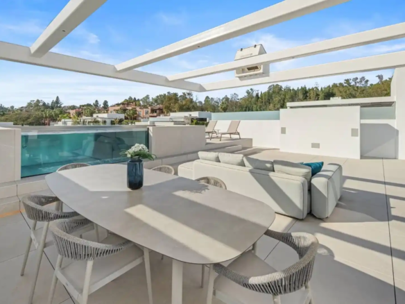 Roof terrace in Villa 12, optimizing capital value per square meter.
