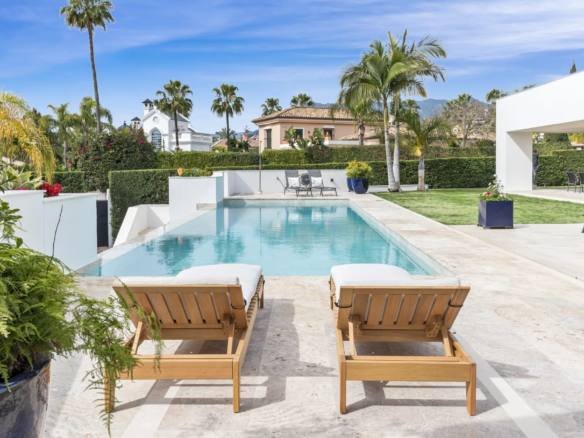 Villa for Rent in Marbella 10 people 6 bedrooms 2027
