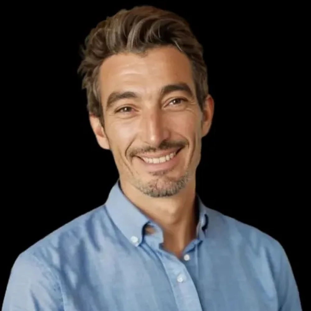 Real estate expert for villas for sale in Marbella.